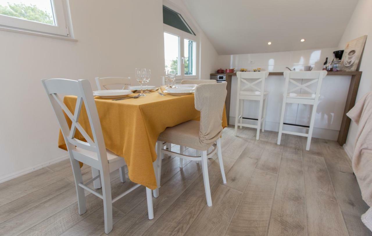 Relaxing Whole Top Floor Apartment By The Sea Zaboric Esterno foto
