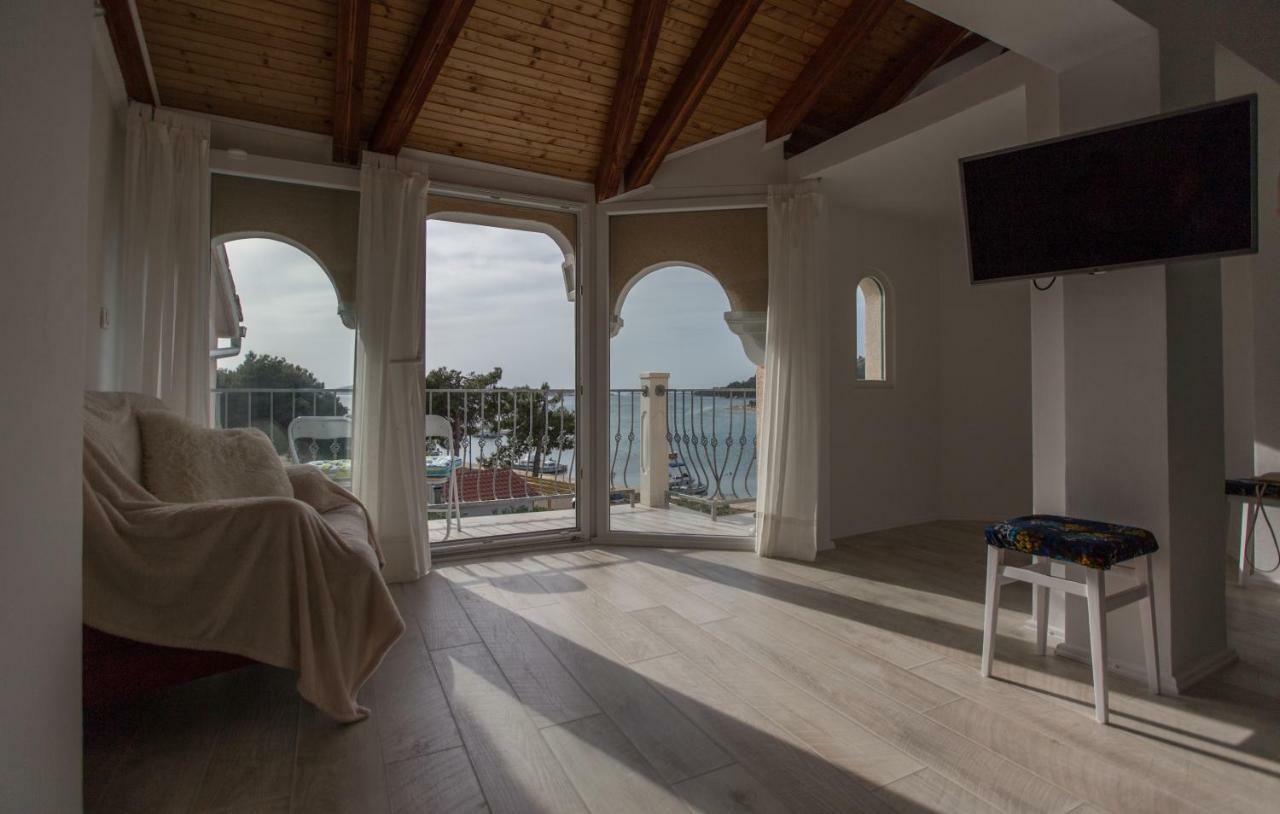 Relaxing Whole Top Floor Apartment By The Sea Zaboric Esterno foto